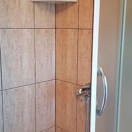 In Insel 36096 Appartement Vir